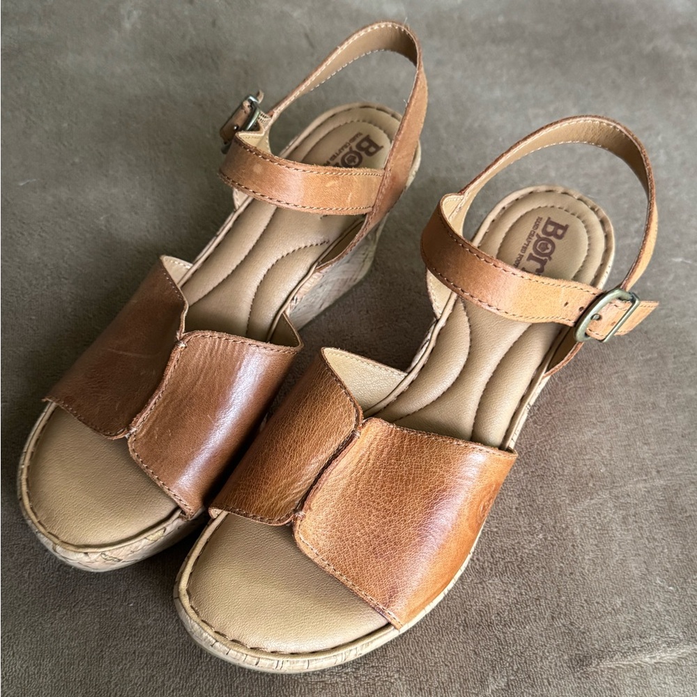 NWOT BORN Leather and Cork Heeled Wedge Sandals Size 7.5